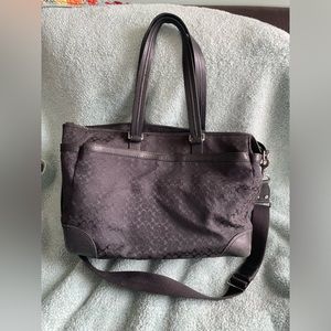 COACH bag black multiple pockets